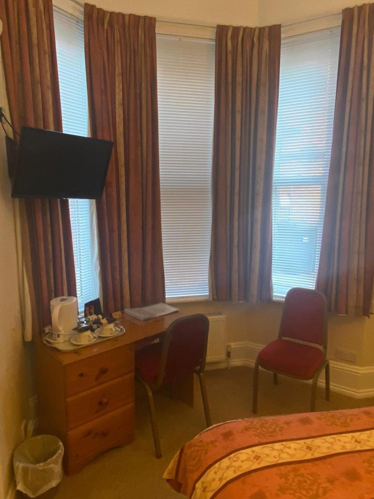 Landguard Lodge Guest House Shipley  Camera foto